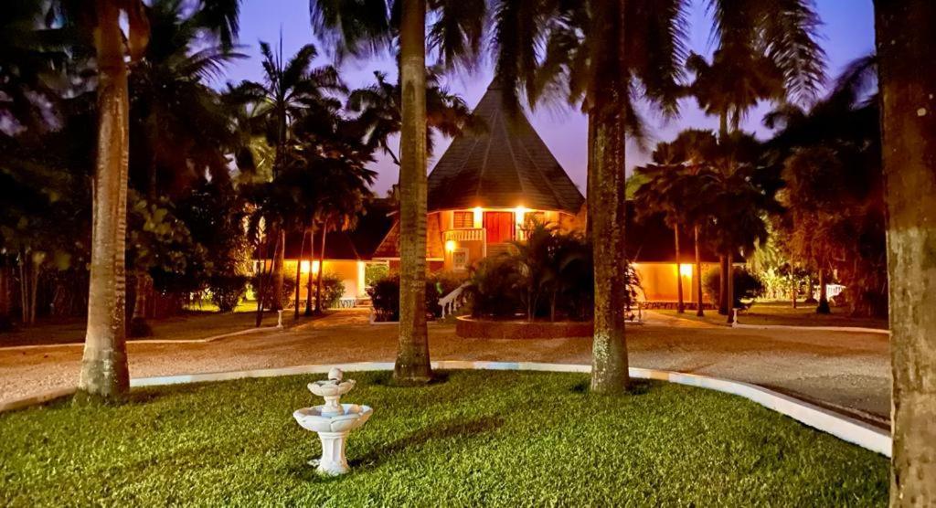 Sunset Villa Boutique Resort Playa de Diani Exterior foto